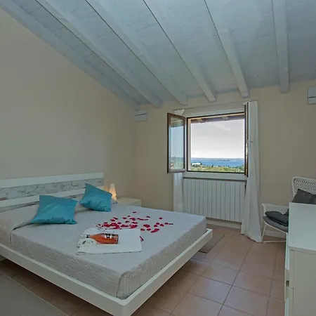 Borgo Stropea Villa *